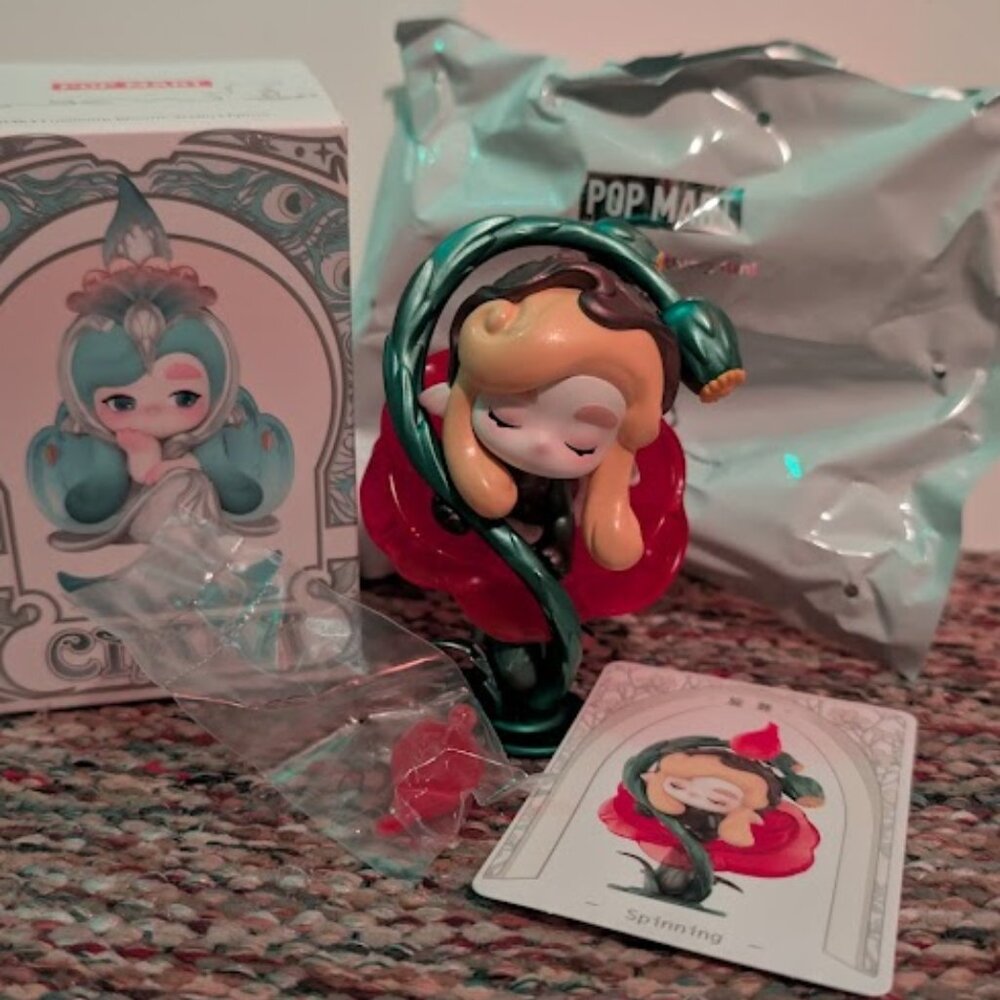 Pop Mart Chaka Luminous Reverie  "Spinning"